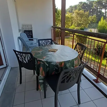 T3 Nature Avec Piscine Et Tennis Apartmán *